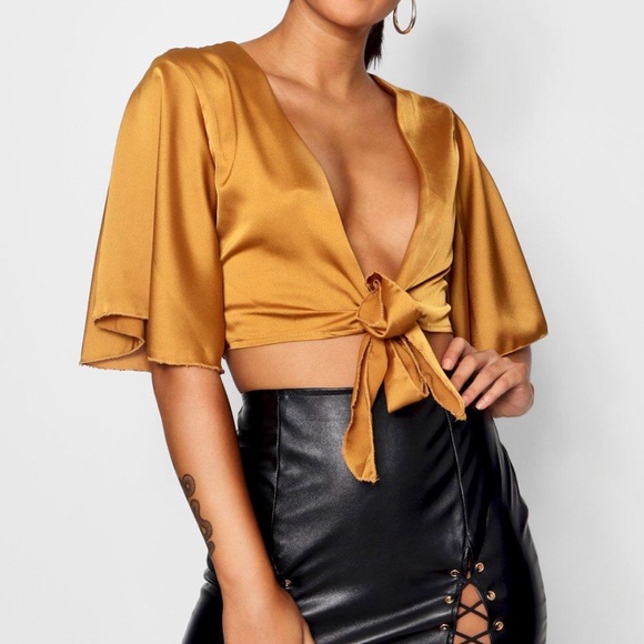 Boohoo Tops - Gold tie top